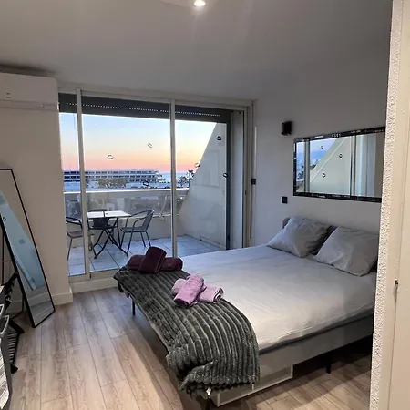 Διαμέρισμα Heliopolis E9 *